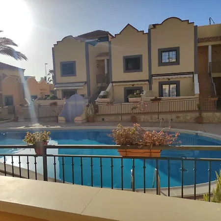 La Plantacion Del Sur Apartments El Duque Beach * アデヘ